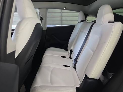 Used 2023 Tesla Model Y Long Range AWD/4WD image 8