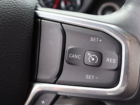 Used 2023 RAM 2500 Laramie AWD/4WD image 30