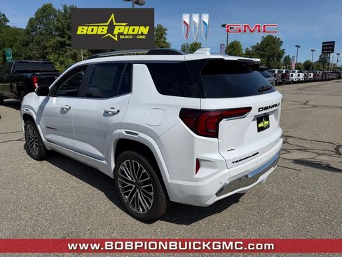 New 2027 GMC Terrain Denali w/ LPO, Black Badging Package AWD/4WD image 3