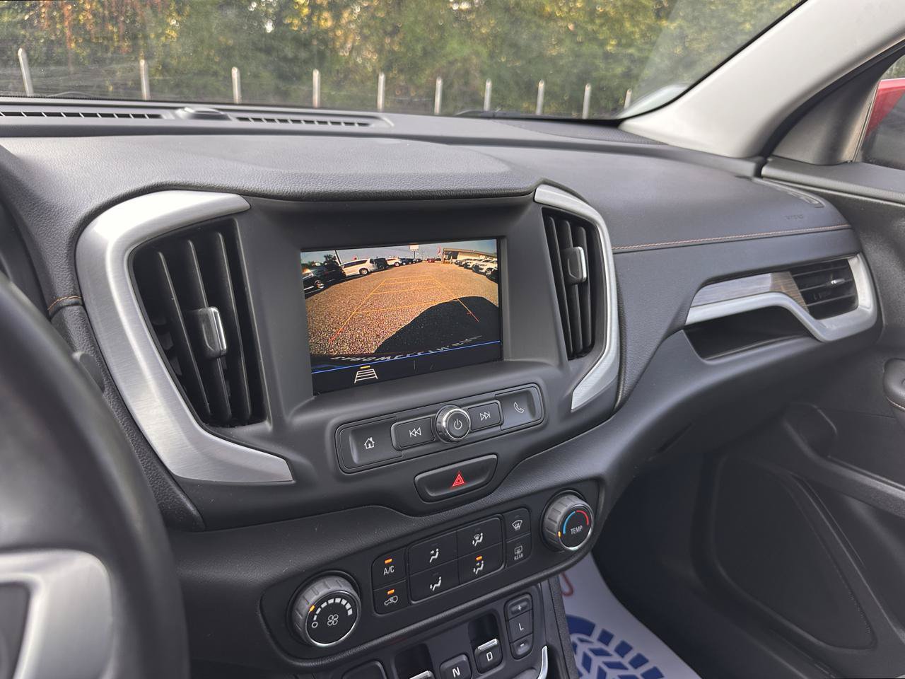 Used 2019 GMC Terrain SLE FWD image 33
