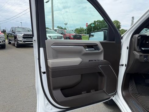 Used 2023 Chevrolet Silverado 1500 RST w/ LPO, Dark Essentials Package AWD/4WD image 12