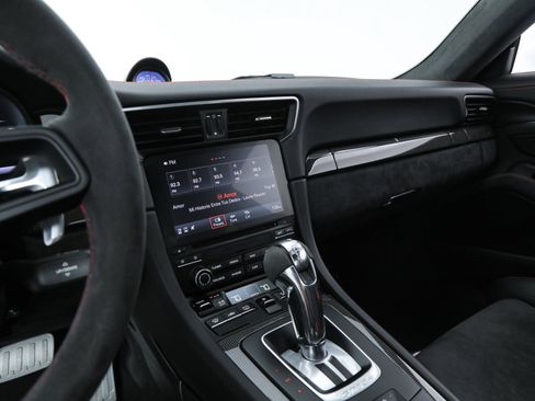 Used 2018 Porsche 911 GT2 RS image 29