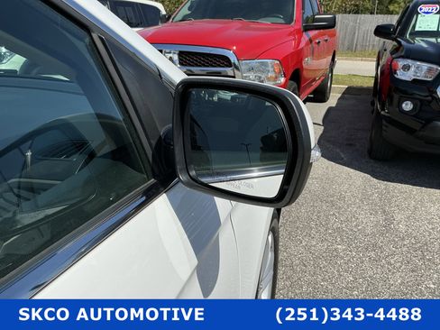 Used 2020 Ford Edge SEL AWD/4WD image 10