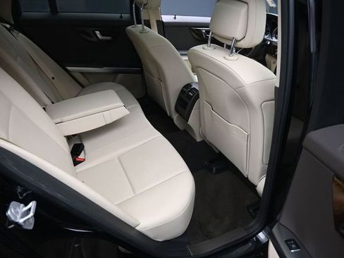 Used 2015 Mercedes-Benz GLK 350 2WD image 27