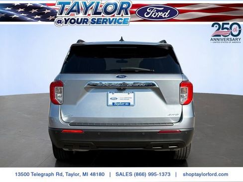Used 2023 Ford Explorer XLT AWD/4WD image 4