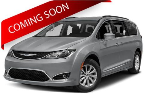 Used 2018 Chrysler Pacifica Limited w/ Advanced Safetytec Group FWD image 1