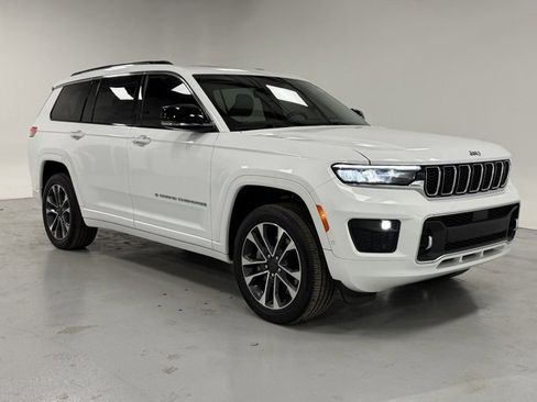 Used 2022 Jeep Grand Cherokee L Overland w/ Luxury Tech Group IV image 5