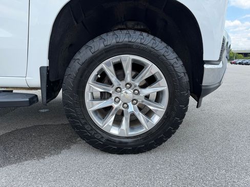 Used 2021 Chevrolet Silverado 1500 LTZ AWD/4WD image 12