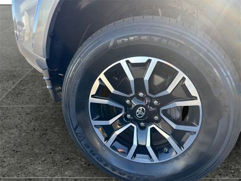 Used 2020 Toyota Tacoma TRD Sport image 14