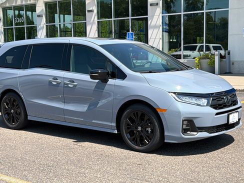 Certified 2026 Honda Odyssey Sport-L image 1