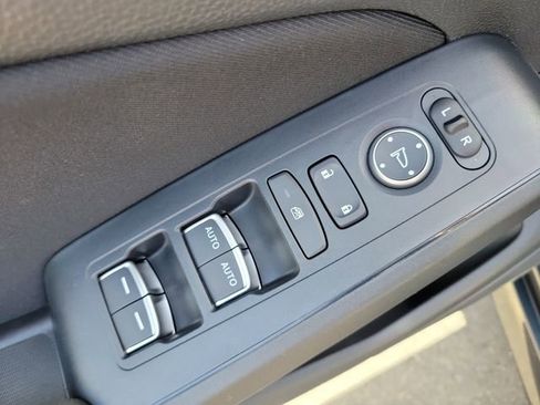 Certified 2025 Honda Civic Sport image 19