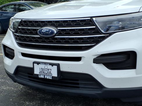 Used 2022 Ford Explorer XLT image 36