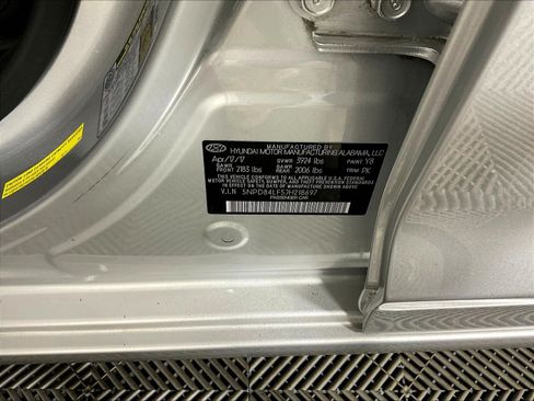 Used 2018 Hyundai Elantra SEL FWD image 19