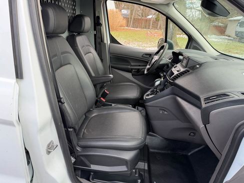 Used 2022 Ford Transit Connect XL image 32