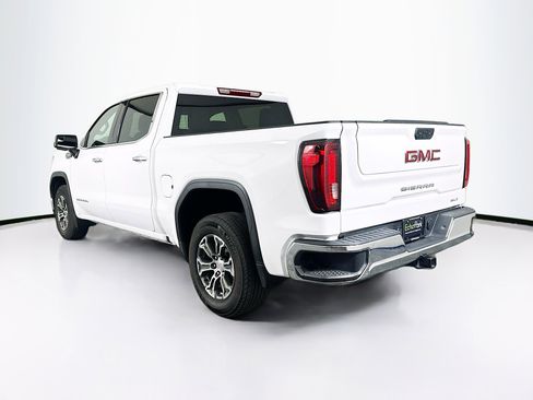 Used 2025 GMC Sierra 1500 SLT image 5
