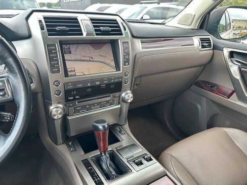 Used 2011 Lexus GX 460 w/ Comfort Plus Pkg AWD/4WD image 20