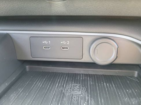 New 2026 Nissan Sentra SV w/ SV Convenience Package FWD image 18