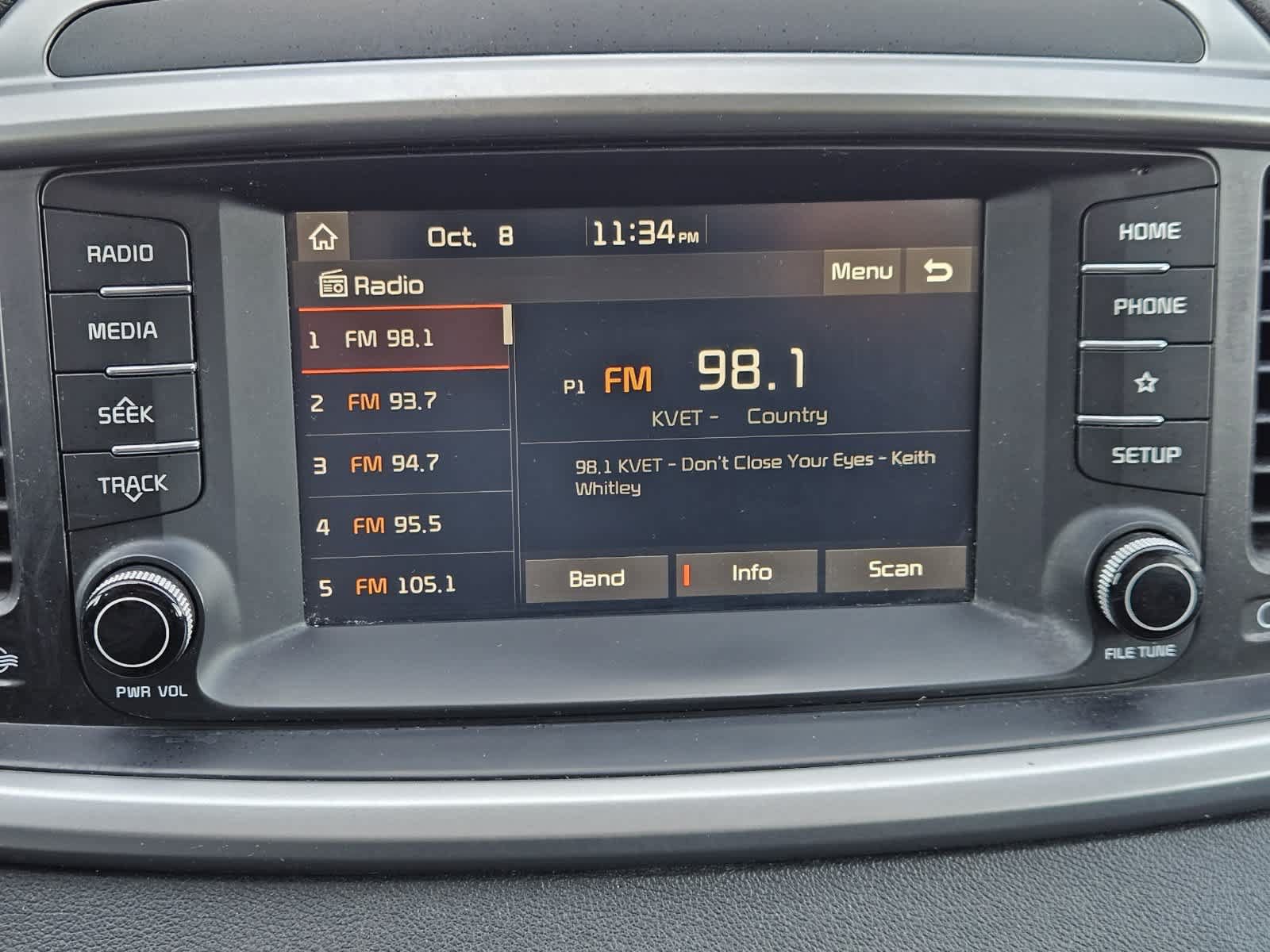 Used 2020 Kia Sorento FWD V6 image 16
