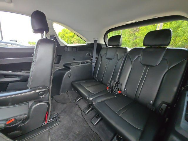 Used 2025 Kia Sorento X-Line EX AWD/4WD image 23