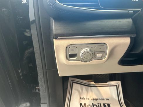 Used 2025 Mercedes-Benz GLE 450 4MATIC Coupe image 19