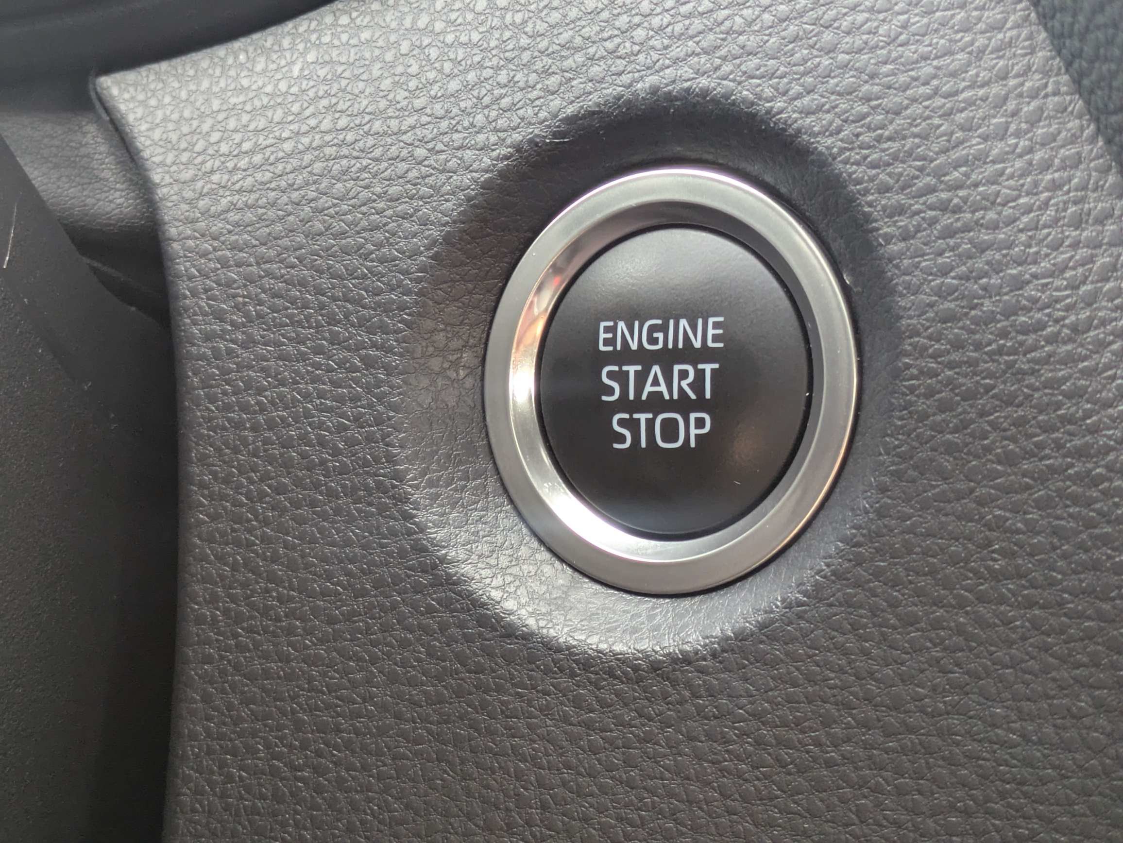 Used 2026 Toyota Corolla SE FWD image 25