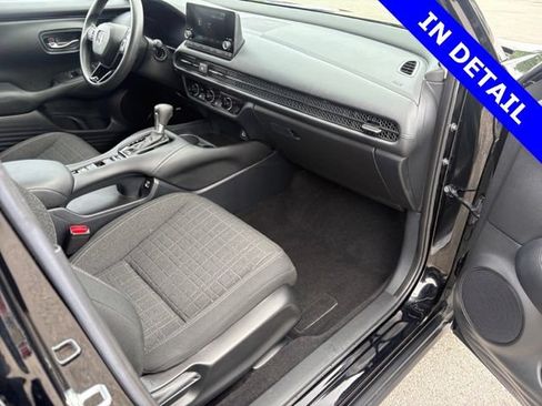 Certified 2023 Honda HR-V LX image 30
