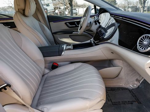 Certified 2022 Mercedes-Benz EQS 580 580 image 17