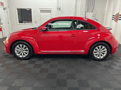 Used 2019 Volkswagen Beetle 2.0T S image 6