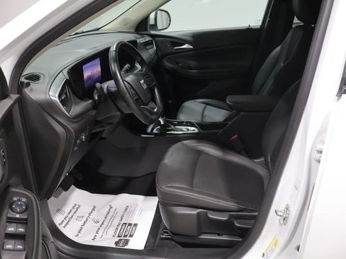 Used 2024 Buick Encore GX Sport Touring AWD/4WD image 10