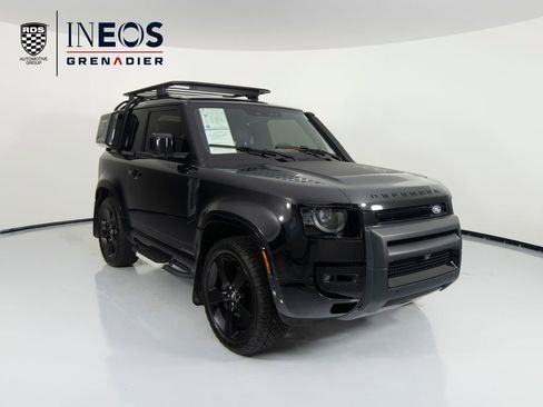 Used 2024 Land Rover Defender 90 X-Dynamic SE AWD/4WD image 3