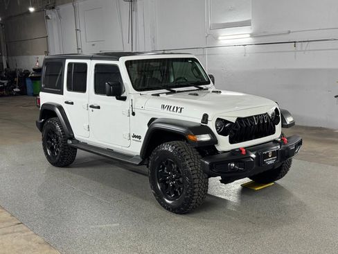 Used 2021 Jeep Wrangler Unlimited Sport AWD/4WD image 5