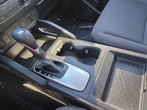 Used 2022 Nissan Frontier SV image 21