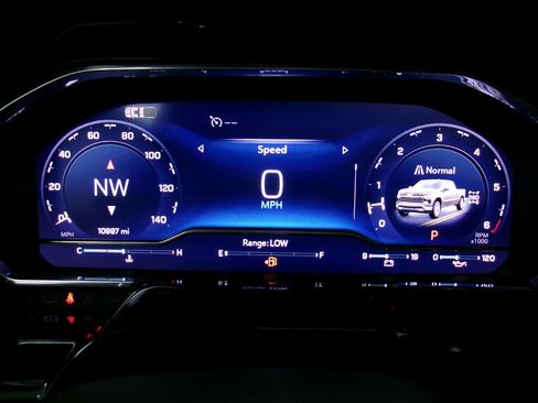 Used 2025 Chevrolet Silverado 1500 RST image 7