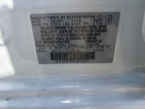 Used 2025 Nissan Versa SV FWD image 27