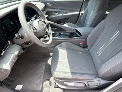 Certified 2025 Hyundai Elantra Sport FWD image 9