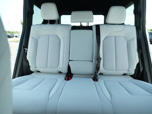 New 2026 Jeep Cherokee Limited AWD/4WD image 39