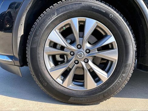 Used 2018 Nissan Murano SL w/ Cargo Package image 11