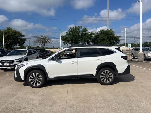 Used 2024 Subaru Outback Limited AWD/4WD image 1