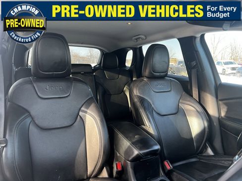 Used 2020 Jeep Cherokee Latitude Lux w/ Quick Order Package 26H Lux image 38