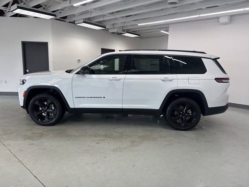 New 2026 Jeep Grand Cherokee L Limited image 4