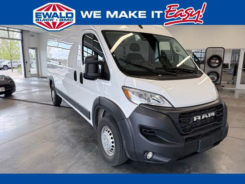 Used 2026 RAM ProMaster 2500 w/ Convenience Group FWD image 1