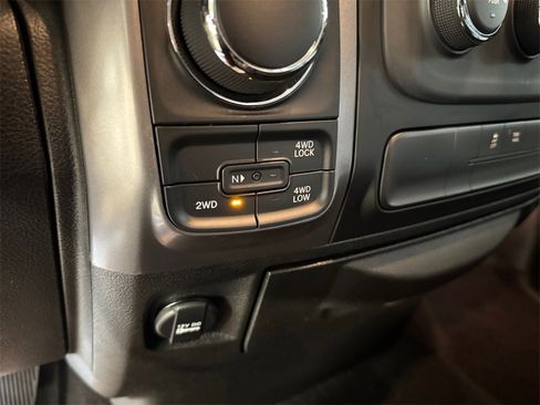 Used 2023 RAM 1500 Classic Warlock image 30