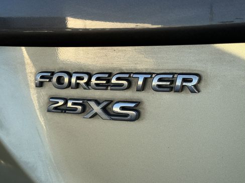 Used 2004 Subaru Forester 2.5XS image 10