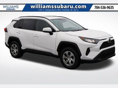Used 2021 Toyota RAV4 LE image 1