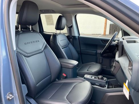 New 2025 Ford Maverick Lariat w/ Black Appearance Package image 41