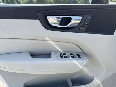 New 2025 Volvo XC60 T8 Plus w/ Protection Package Premier image 16