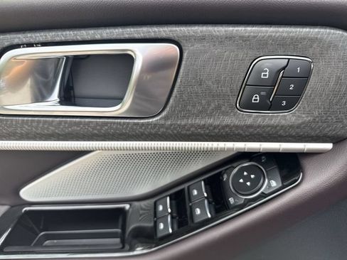 New 2026 Ford Explorer Platinum AWD/4WD image 13
