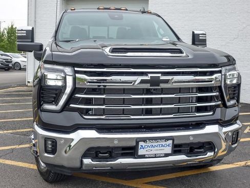 New 2026 Chevrolet Silverado 3500 LTZ w/ LTZ Plus Package AWD/4WD image 13