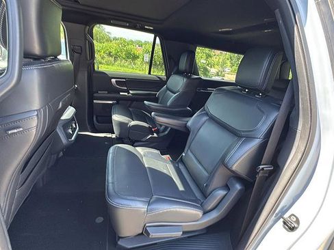 Used 2025 Ford Expedition Max Platinum w/ Stealth Appearance Package AWD/4WD image 8