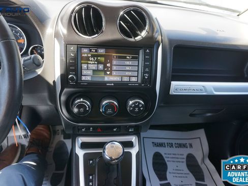 Used 2015 Jeep Compass Latitude AWD/4WD image 28